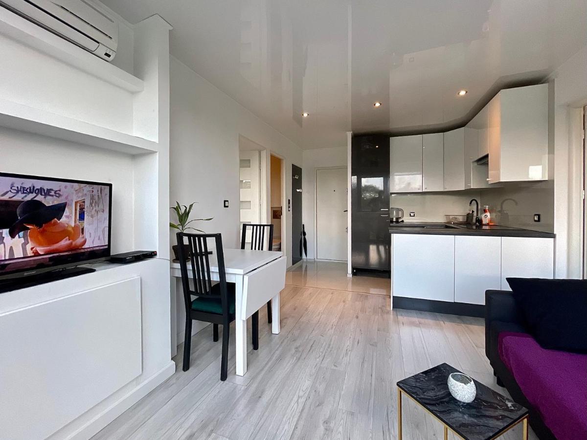 Sasi - Cozy Apartment For 6 People In Centre Varsó Kültér fotó